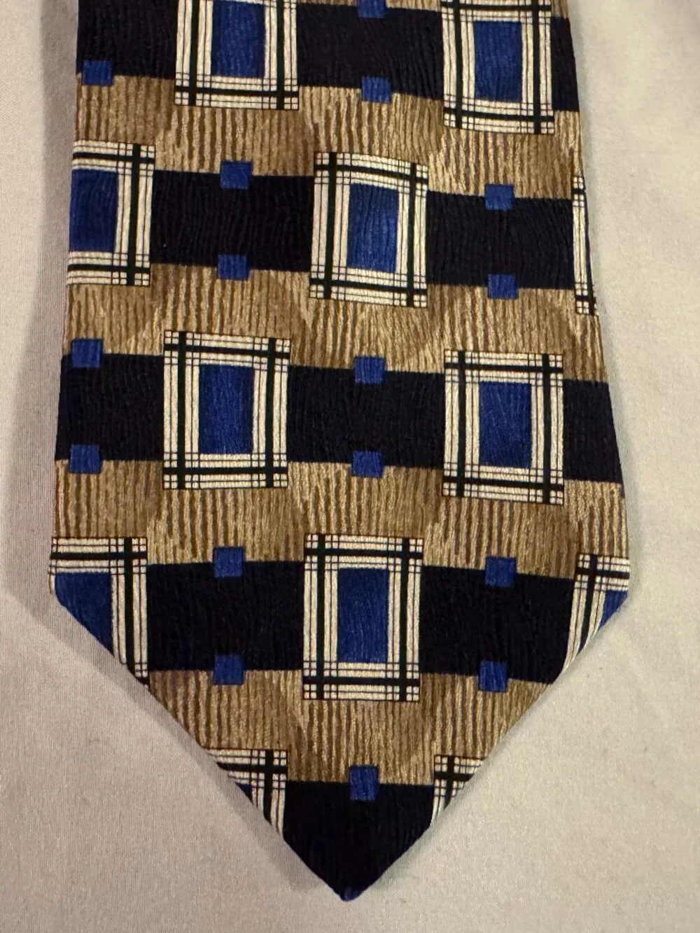 Machado George Machado tie silk, excellent condition. personal collection.